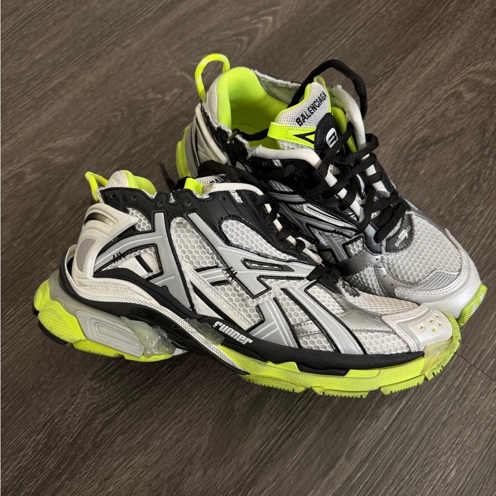 Balenciaga Sneakers in Silver and Neon Green - Picture 3 of 8